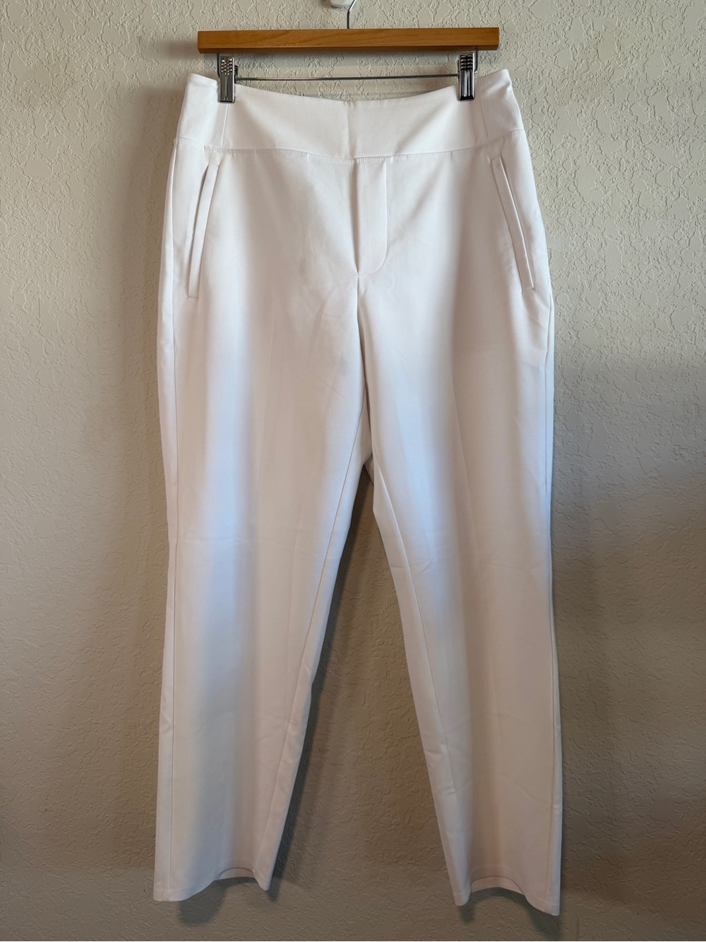 Athleta Women’s White Pants Size 8 Stretch Straight Leg Zipper Pockets